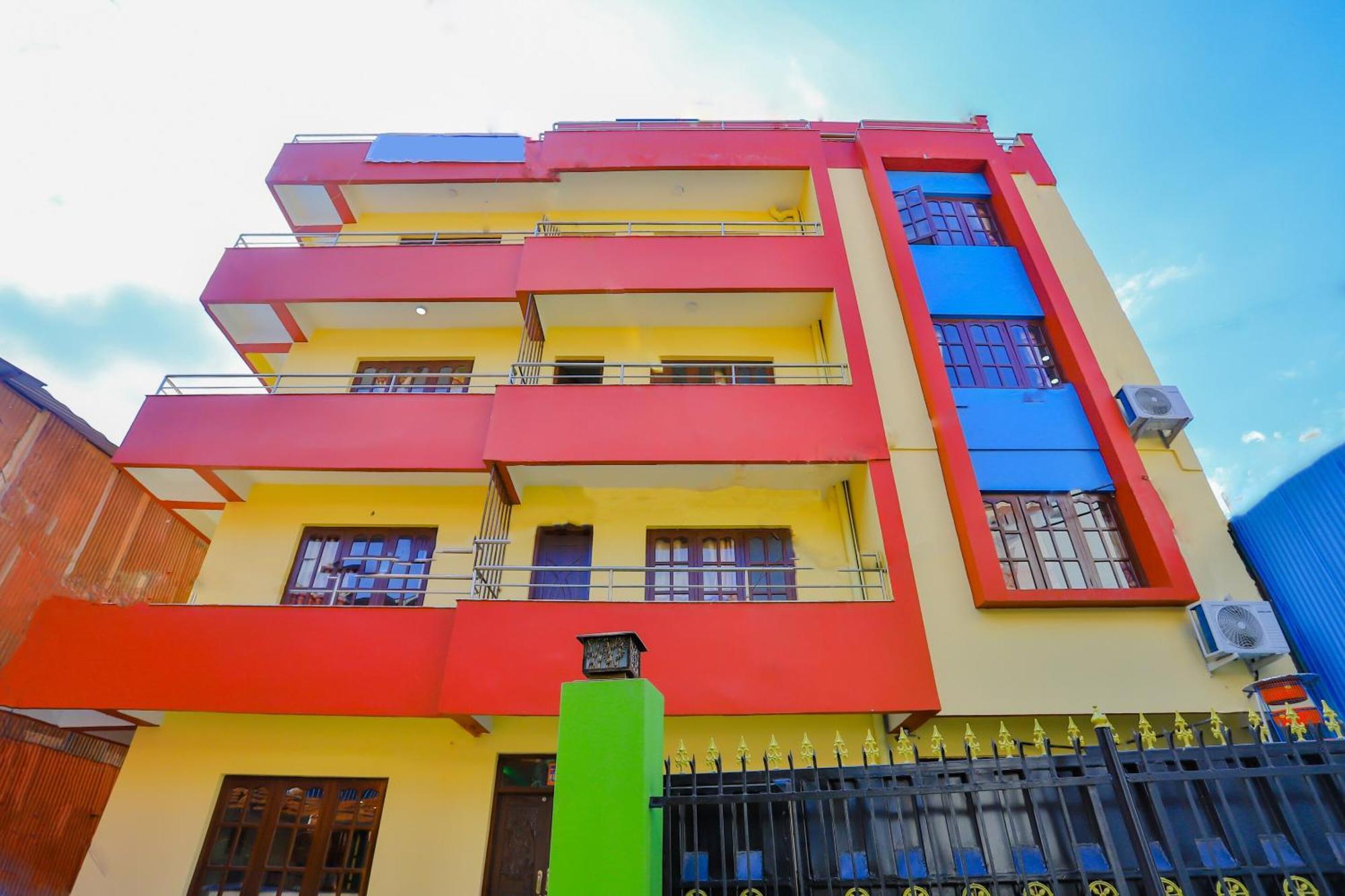 Oyo 589 Hotel Trimurti Katmandú Exterior foto